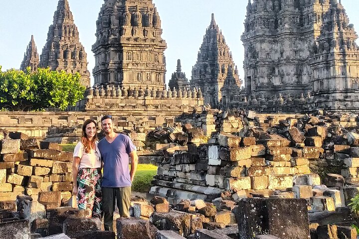 Borobudur Sunrise from setumbu Hill , Merapi Volcano & Prambanan Full Day Tour