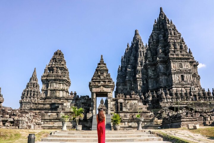 Borobudur Temple Climb To The Top & Prambanan Temple - 1 day tour