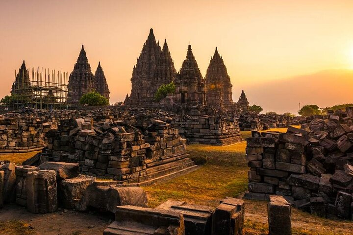 Borobudur Temple Climb To The Top & Prambanan Temple - 1 day tour