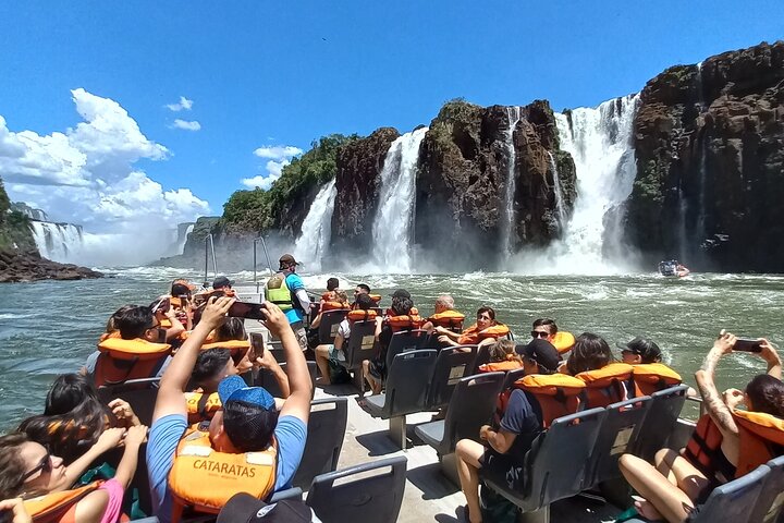 Iguazu Falls: Argentinian Side with Boat Ride, Jungle-truck and Train
