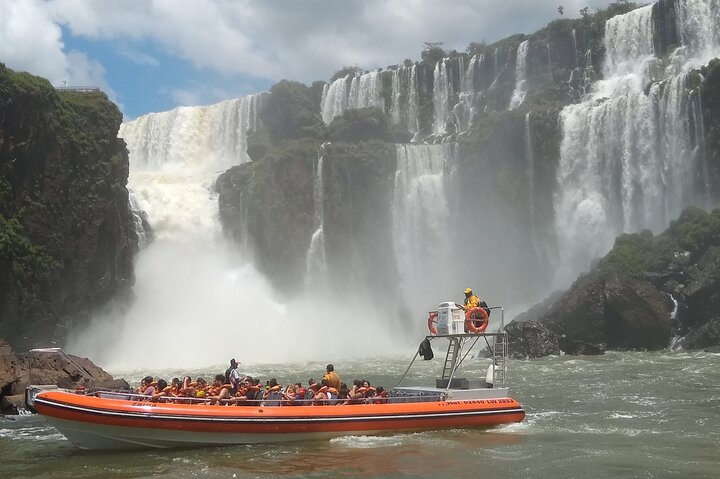 Iguazu Falls: Argentinian Side with Boat Ride, Jungle-truck and Train