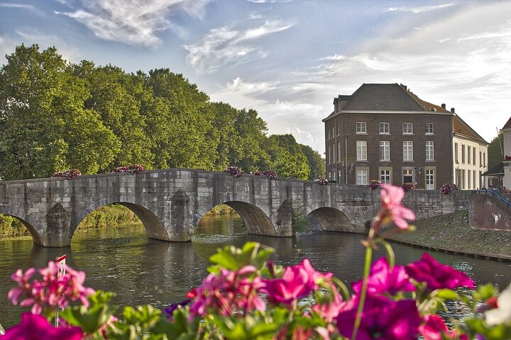 e-Scavenger hunt Roermond: Explore the city at your own pace