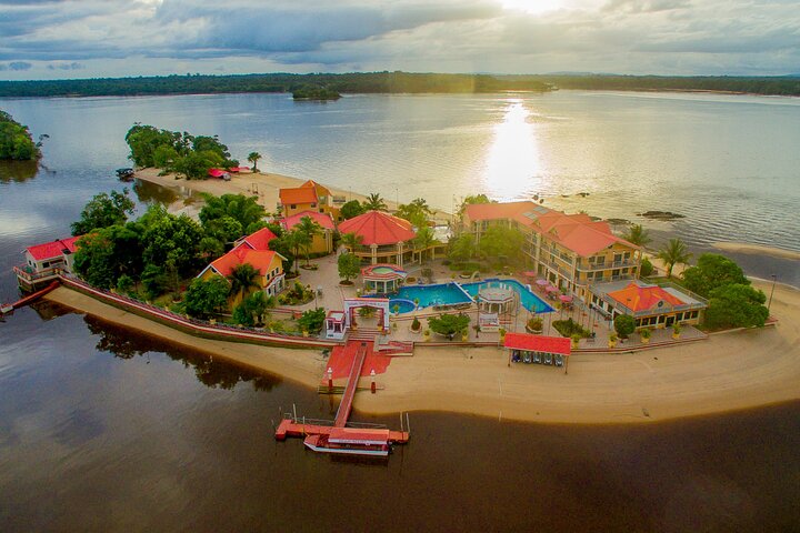 5 Island and Town Hopping Tour with Lunch