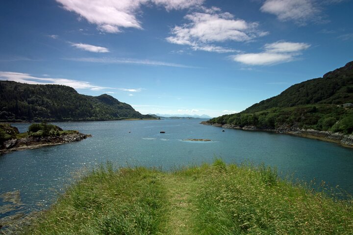 Inverness: 2-Day Isle of Skye, The Fairy Pools & Highland Castles