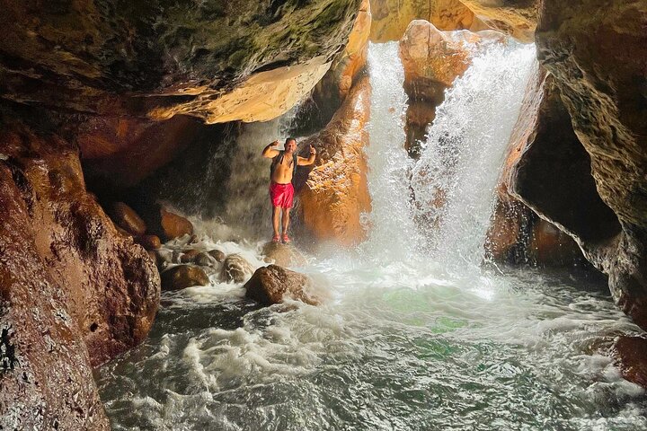 La Leona waterfall adventure hike half day