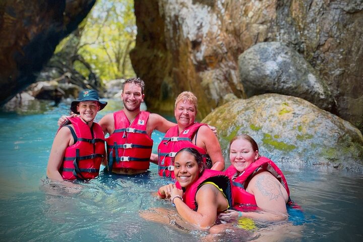 La Leona waterfall adventure hike half day