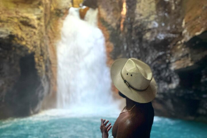 La Leona waterfall adventure hike half day