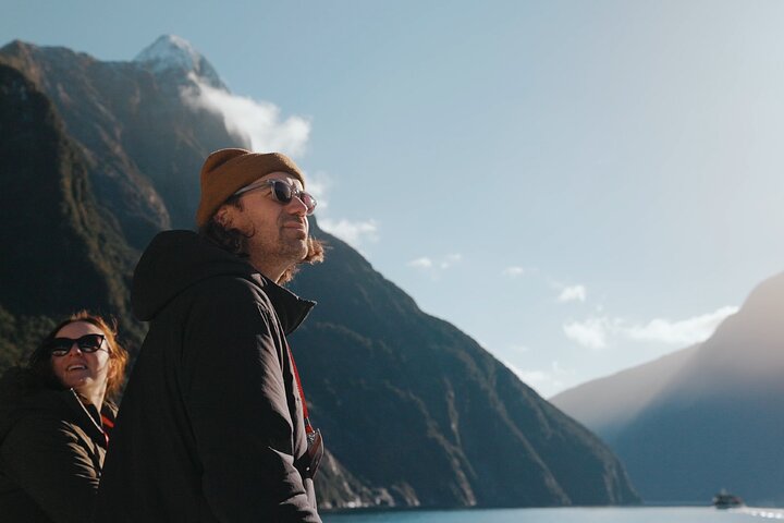 Milford Sound Flight & Cruise Day Trip from Queenstown