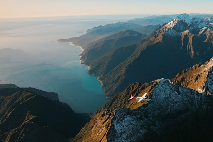 Milford Sound Flight & Cruise Day Trip from Queenstown