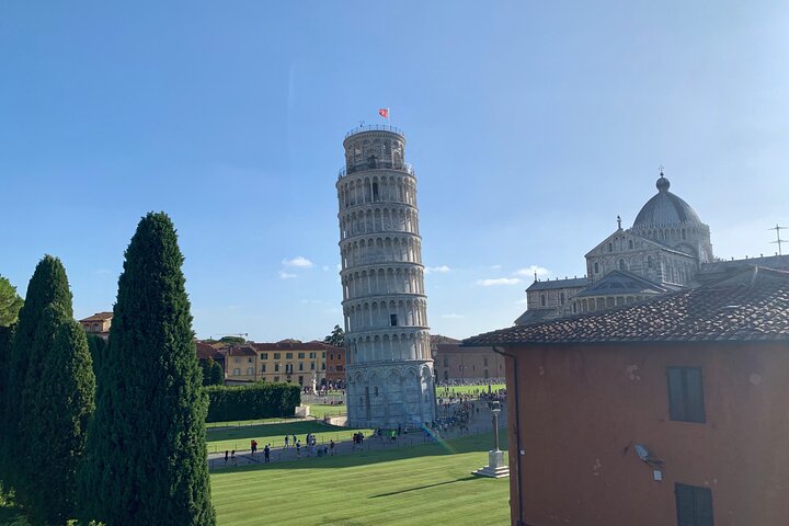 From Livorno to Pisa on your own with optional Leaning Tower Ticket