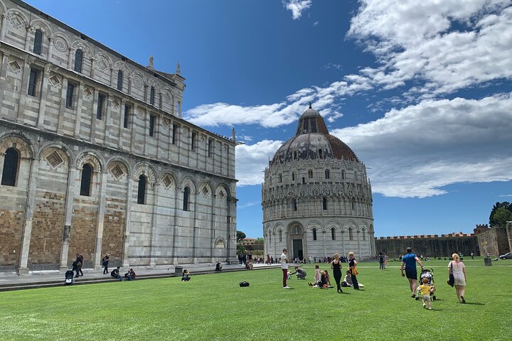 From Livorno to Pisa on your own with optional Leaning Tower Ticket