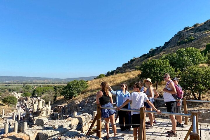 FROM IZMIR Cruise Port: Ephesus and Mary's House Private Tour