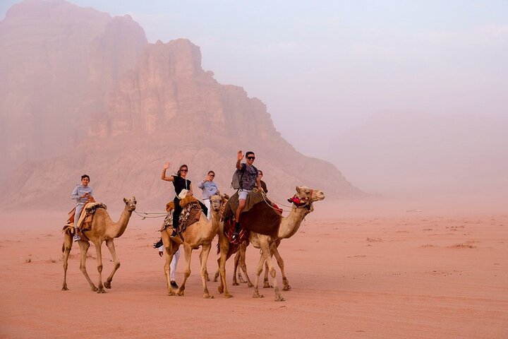 Full Day Jeep Tour in Wadi Rum (incl. Bedouin picnic lunch)