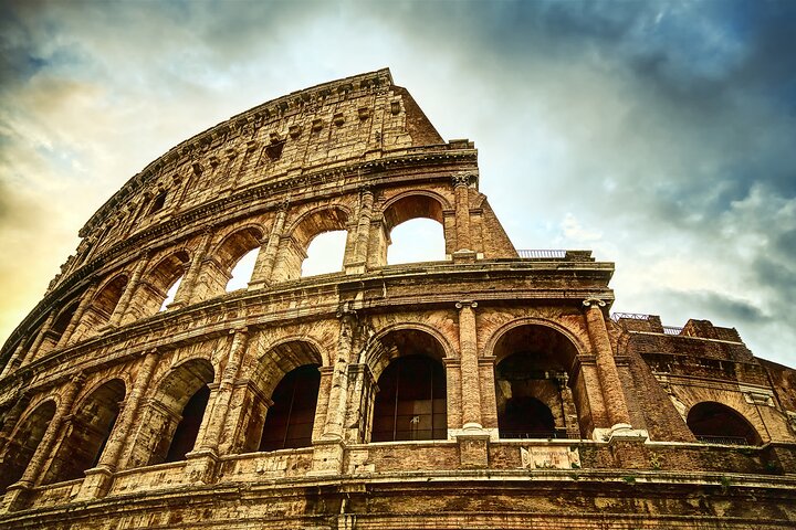 Rome: Colosseum, Roman Forum and Palatine Hill Guided Tour