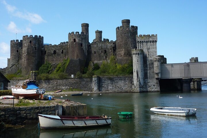 Conwy Tour App Hidden Gems Game and Big Britain Quiz UK