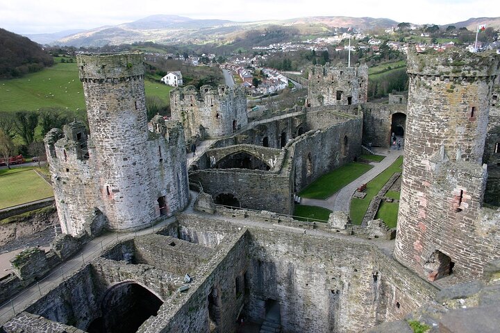 Conwy Tour App Hidden Gems Game and Big Britain Quiz UK