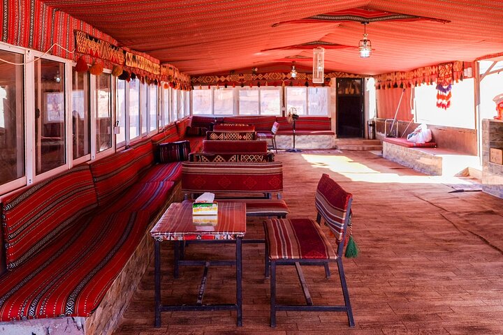 Full Day Jeep Tour in Wadi Rum (incl. Bedouin picnic lunch)
