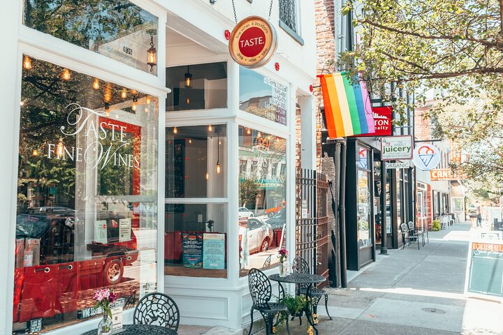 Secrets of Louisville: 3hr NuLu Food & History Walking Tour