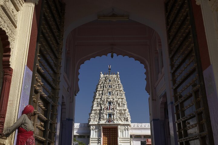 Visit Pushkar with Jaipur Drop from Bikaner Included Local Guide