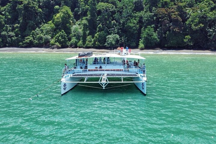 Flamingo, Guanacaste All Inclusive Catamaran Snorkel Adventure