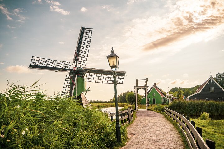 Day Trip to Zaanse Schans, Edam, Volendam and Marken from Amsterdam
