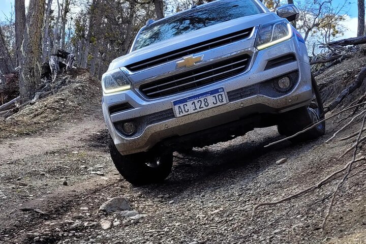 Lakes 4WD Off Road with Lunch at Lake Fagnano from Ushuaia