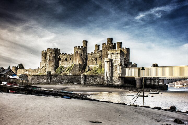 Medieval 4 Castles Of Wales Private Tour