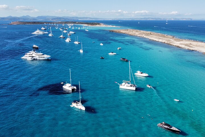 Formentera & Espalmador: Full-Day Private Sailboat Trip