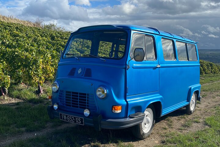 Champagne experience with a vintage van from Epernay - 3 hours