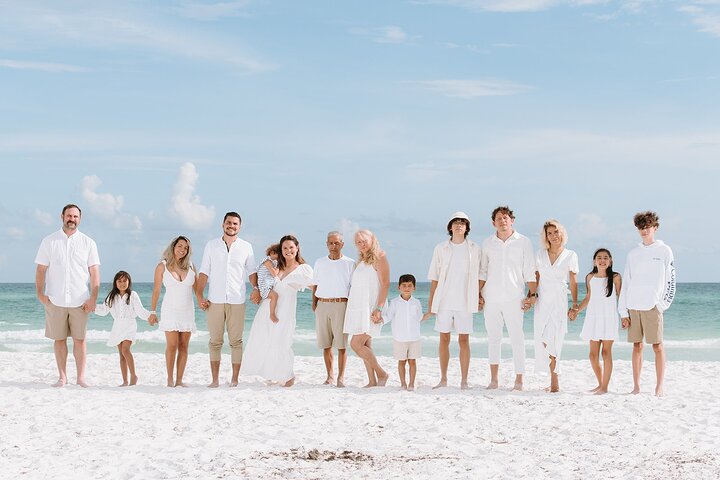 Private Vacation Photoshoot with Photographer in Virginia Beach