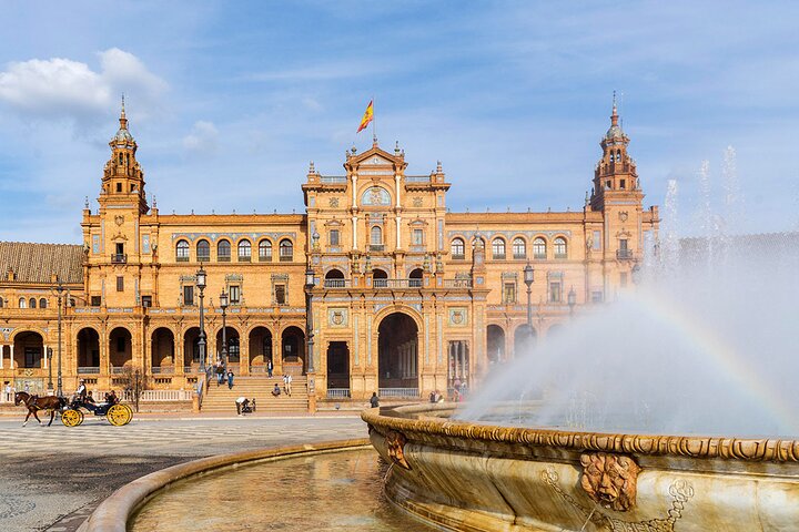 Private 8-hour tour to Seville from Cadiz with port pick up