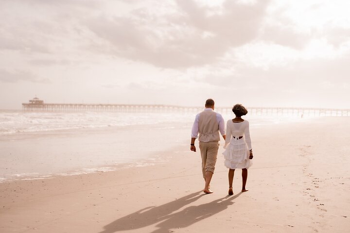 Private Vacation Photoshoot with Photographer in Biloxi