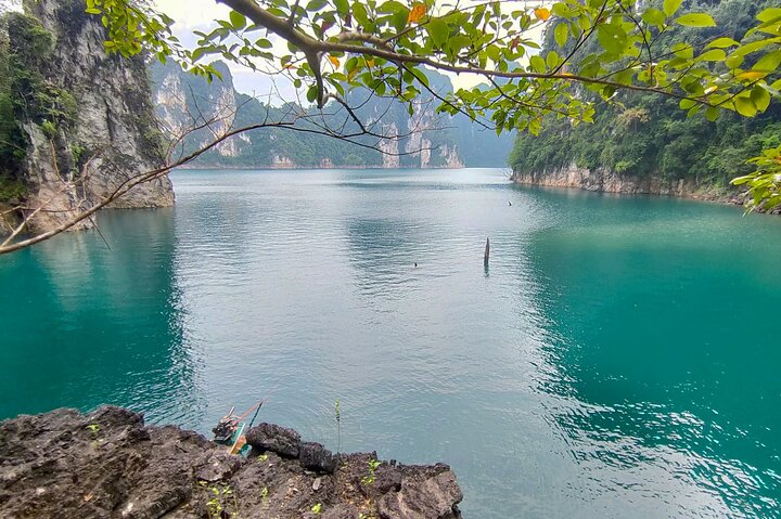 From Khao Lak : Cheow Lan Lake & Nam Rad Emerald Pool
