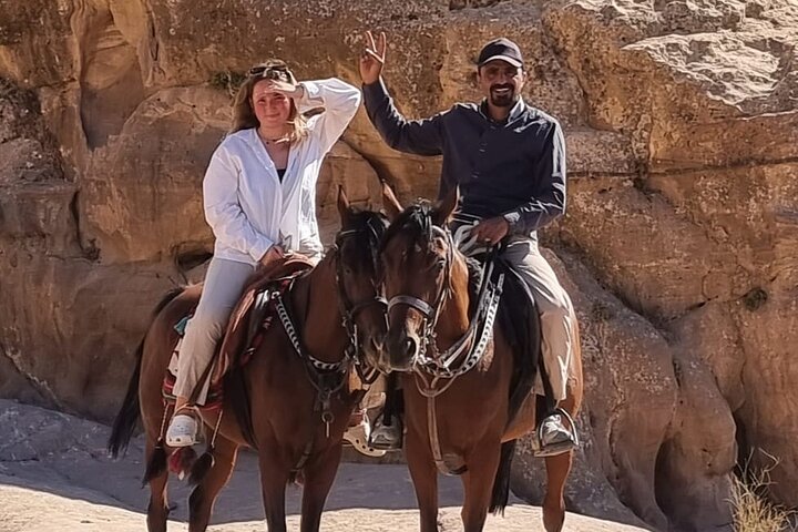 Private Indiana-Jones Archeological Trail Tour