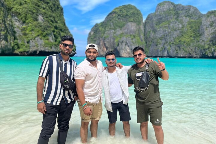 Phi Phi Island Adventure Day Tour from Phuket Speedboat/Catamaran