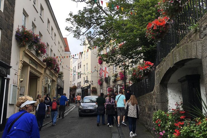 Guernsey Tour App Hidden Gems Game and Big Britain Quiz UK