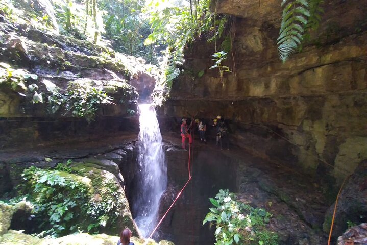 Canyoning 70m. | Hiking | Cavern Exploration | Caving | puyo