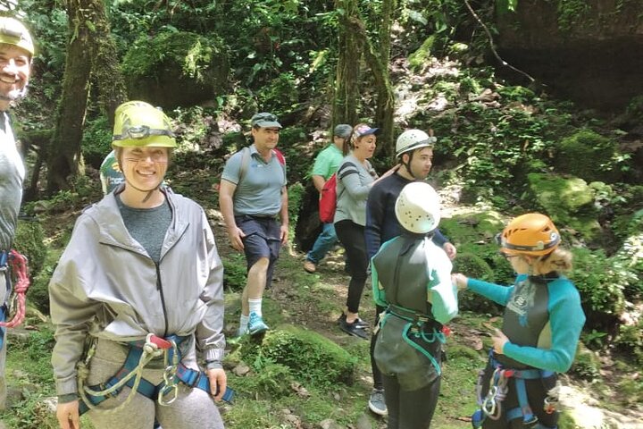 Canyoning 70m. | Hiking | Cavern Exploration | Caving | puyo