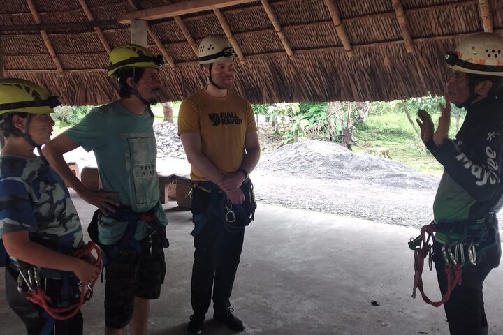 Canyoning 70m. | Hiking | Cavern Exploration | Caving | puyo