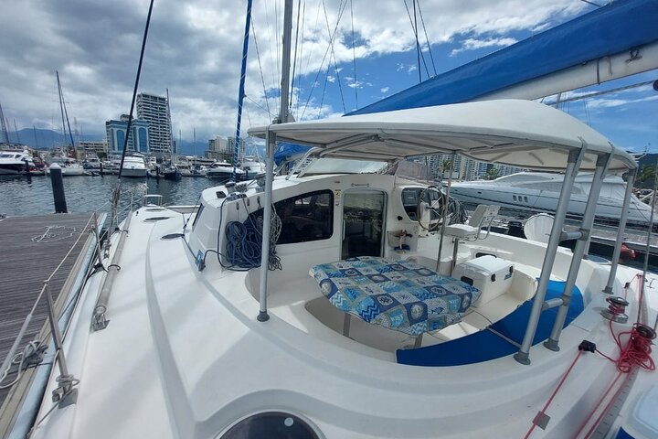 Full-Day Catamaran Tour through Tayrona