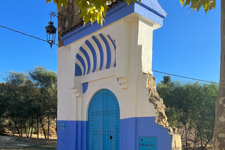 Day Trip from Casablanca to Chefchaouen With Tour Guide included