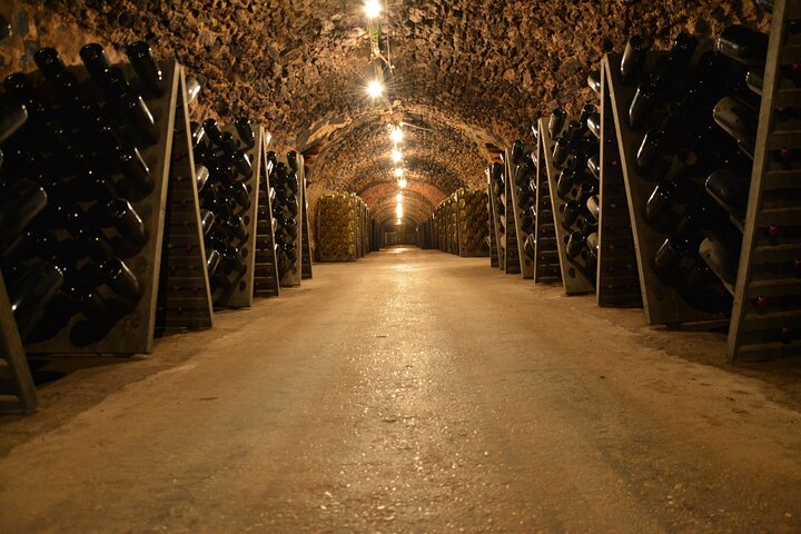 Champagne experience with a vintage van from Epernay - 3 hours
