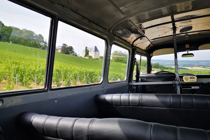 Champagne experience with a vintage van from Epernay - 3 hours