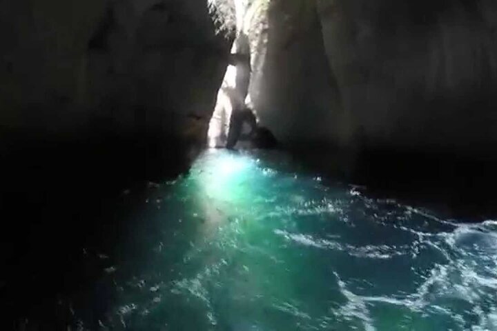 Shoreside Fun-Day with Titou Gorge, Hot Springs & Champagne Reef