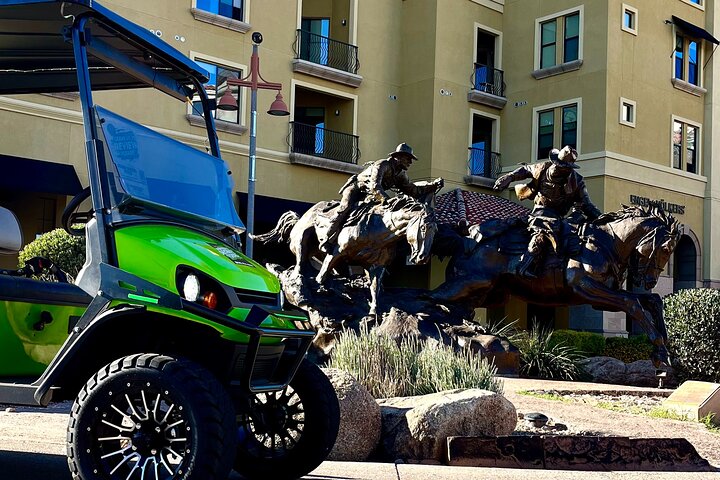 1.5 Hour Stretch Limo Golf Cart Tour, Ultimate Old Town Exploration