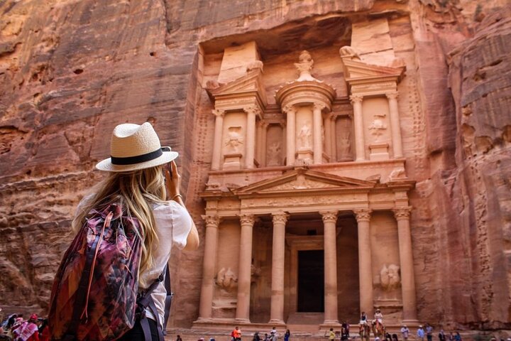 2-Day Private Tour from Amman: Petra, Wadi Rum Camp & Dead Sea.