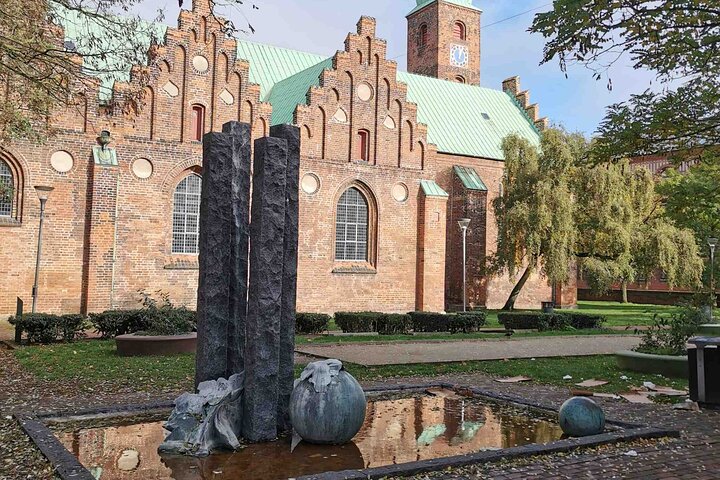 The Ancient Viking Stronghold of Aros: A Self-Guided Audio Tour in Aarhus