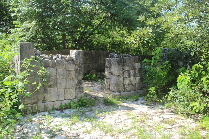 Private Chichen Itza & Yaxunah Ruins with Cenote