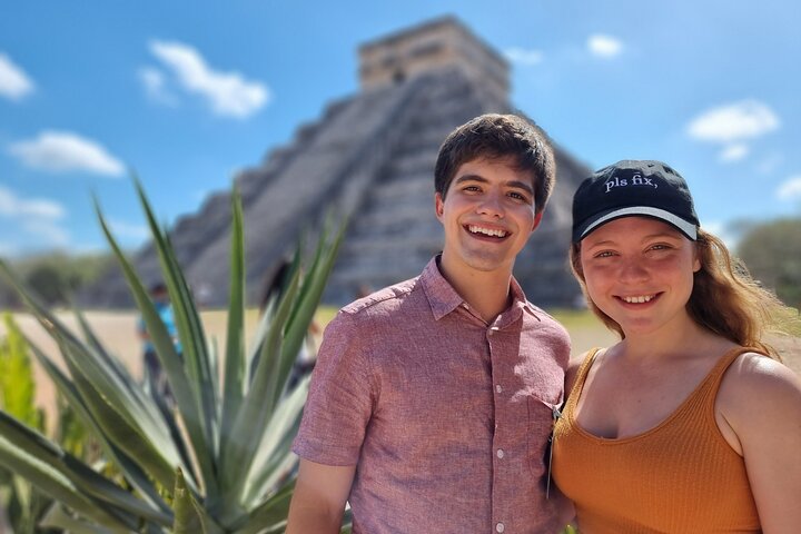 Private Chichen Itza & Yaxunah Ruins with Cenote