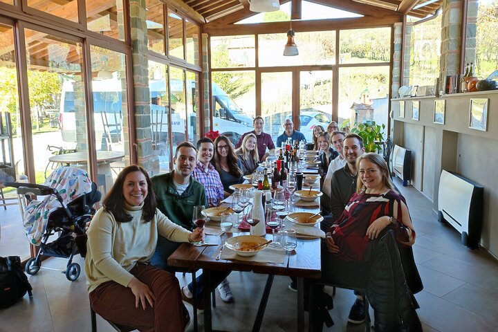 Private wine tour on the magical hills of Lucca with sommelier